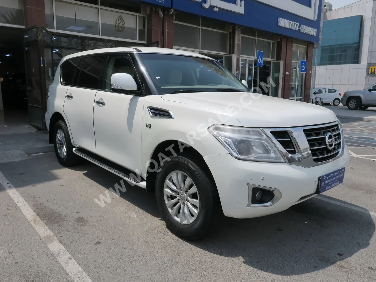 Nissan  Patrol  SE  2014  Automatic  224,000 Km  8 Cylinder  Four Wheel Drive (4WD)  SUV  White
