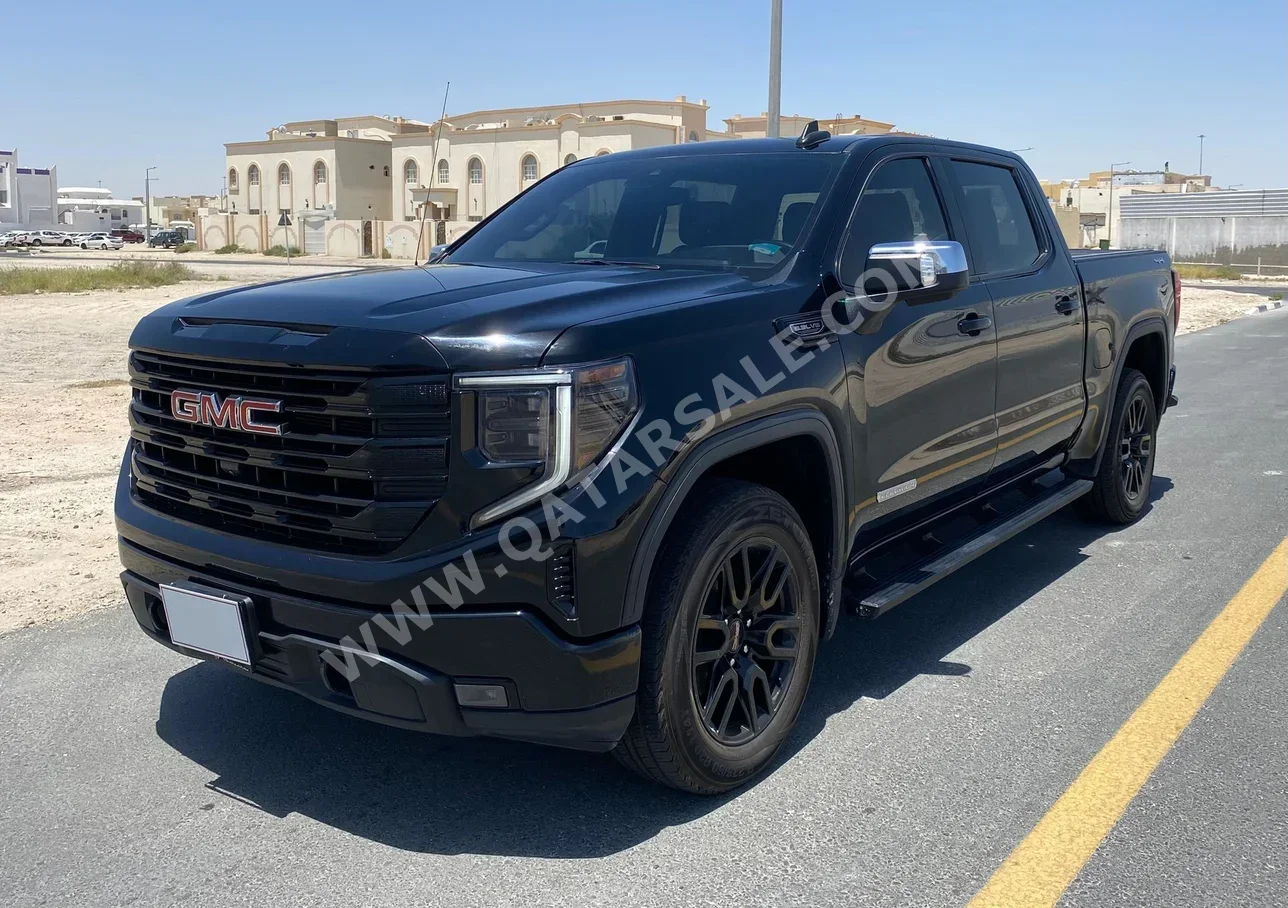 GMC Sierra Elevation 2023 Automatic 55,000 Km 8 Cylinder Four Wheel Drive (4WD) Pick Up Black
