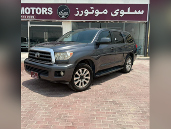 تويوتا  سكويا  اس ار 5  2016  اوتوماتيك  260,000 كم  8 سلندر  دفع رباعي  اس يو في  رمادي