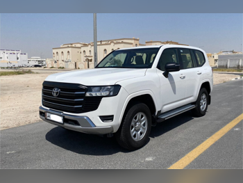 Toyota  Land Cruiser  GX  2023  Automatic  150,000 Km  6 Cylinder  Four Wheel Drive (4WD)  SUV  White