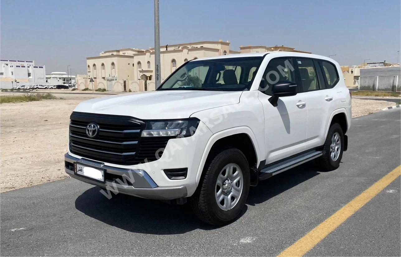 Toyota  Land Cruiser  GX  2023  Automatic  150,000 Km  6 Cylinder  Four Wheel Drive (4WD)  SUV  White