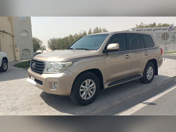 Toyota  Land Cruiser  GX  2014  Automatic  255,000 Km  6 Cylinder  Four Wheel Drive (4WD)  SUV  Gold