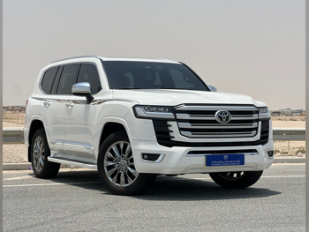 Toyota  Land Cruiser  VXR Twin Turbo  2025  Automatic  28,000 Km  6 Cylinder  Four Wheel Drive (4WD)  SUV  White  With Warranty