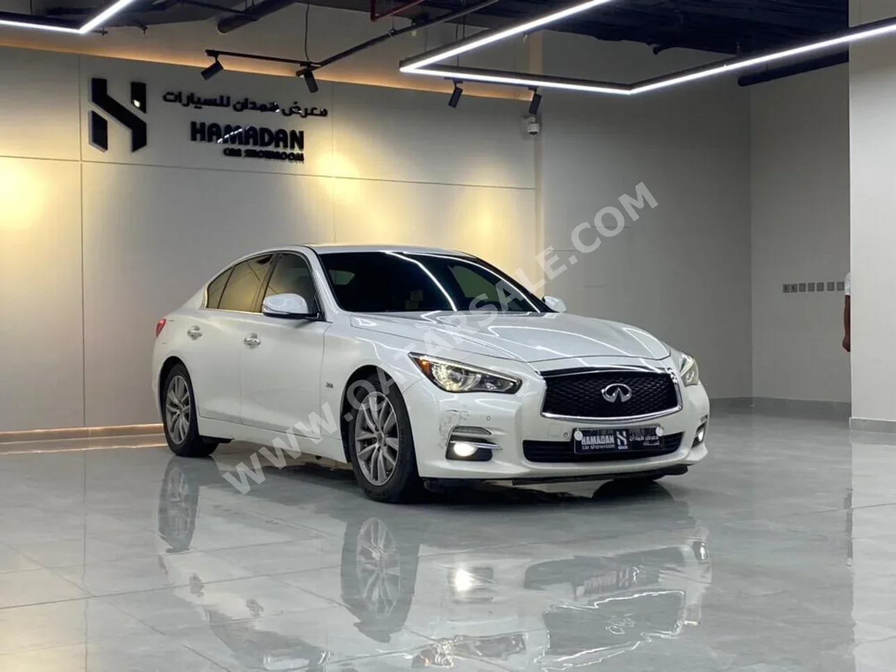 Infiniti Q 50 2017 Automatic 128,000 Km 4 Cylinder Rear Wheel Drive (RWD) Sedan White