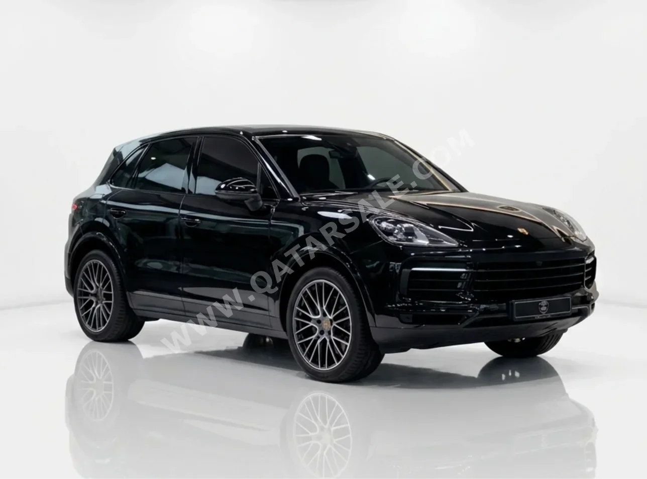 Porsche  Cayenne  S  2023  Automatic  38,000 Km  6 Cylinder  All Wheel Drive (AWD)  SUV  Black  With Warranty
