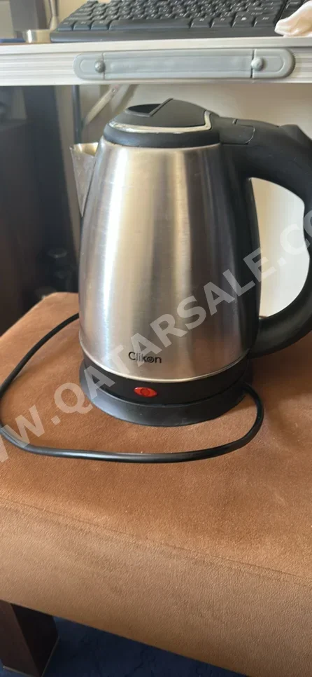 Electric Kettles 2.5 Liter  Black  Stainless Steel  Auto Power Off