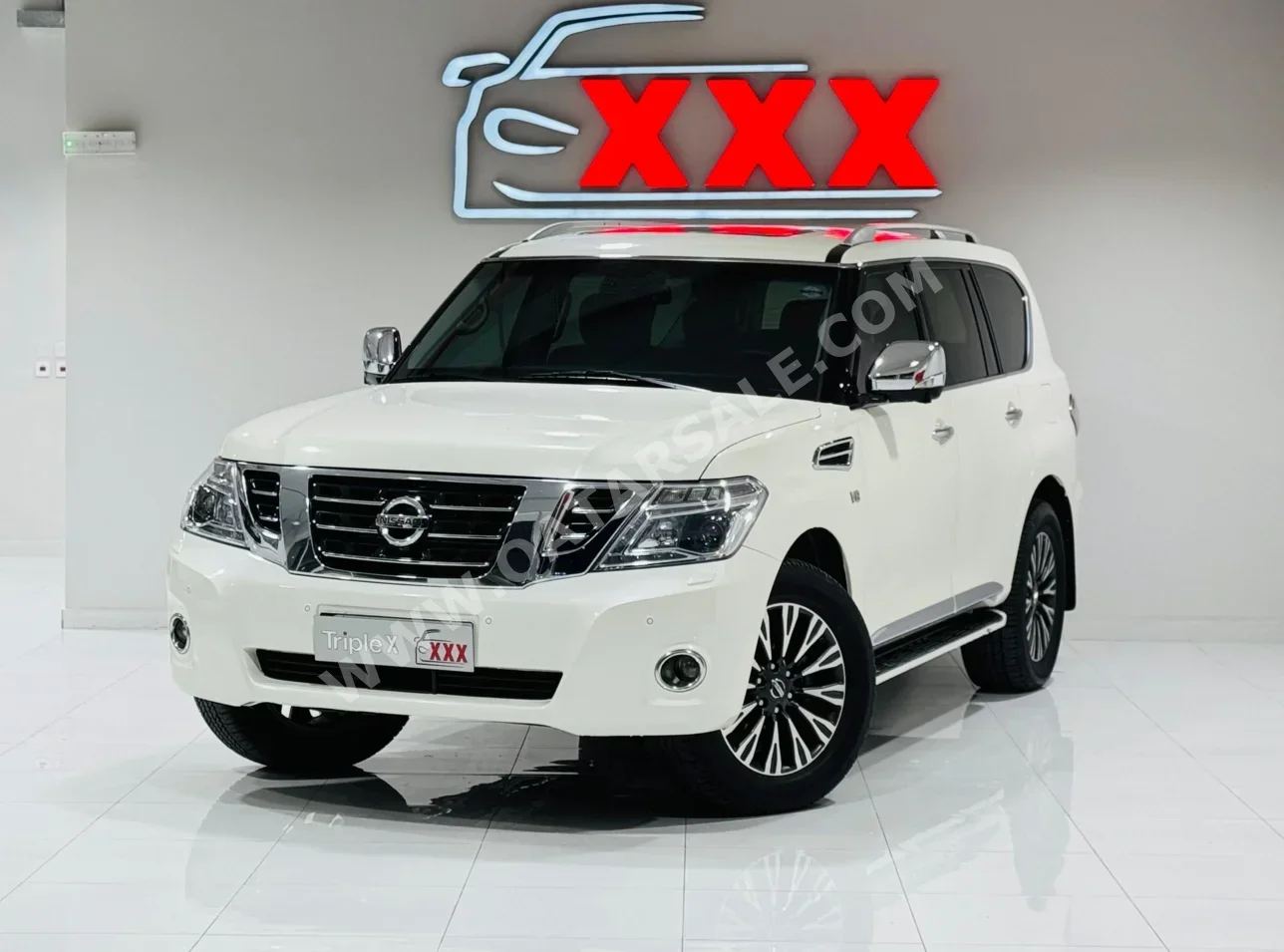 Nissan  Patrol  Platinum  2015  Automatic  334,000 Km  8 Cylinder  Four Wheel Drive (4WD)  SUV  White
