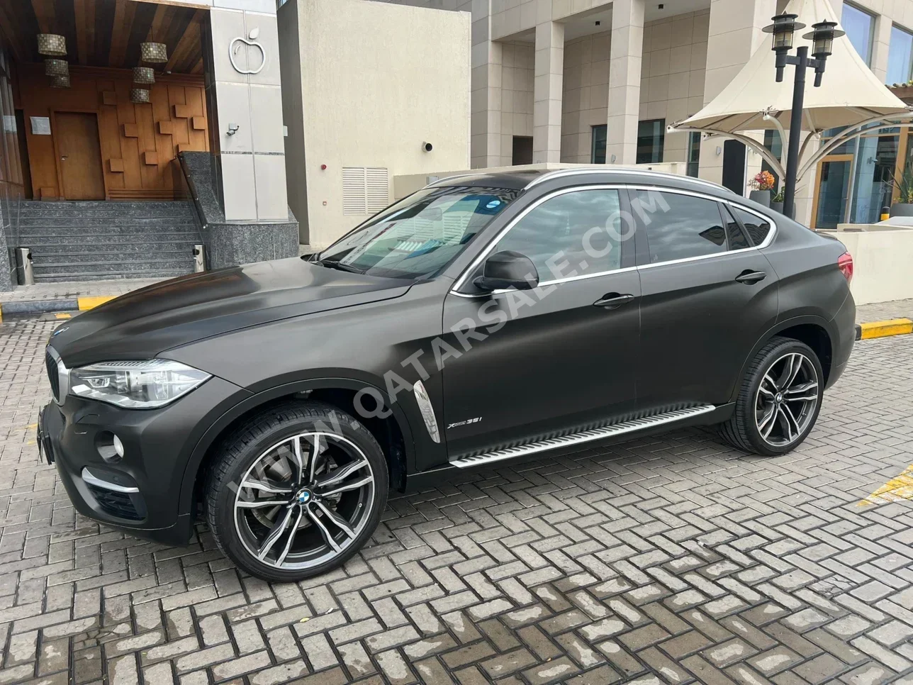 BMW  X-Series  X6  2016  Automatic  34,000 Km  6 Cylinder  Four Wheel Drive (4WD)  SUV  Black