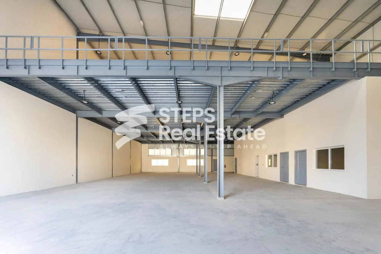 Warehouses & Stores - Al Wakrah  - Barkit Al Awamer  -Area Size: 2000 Square Meter
