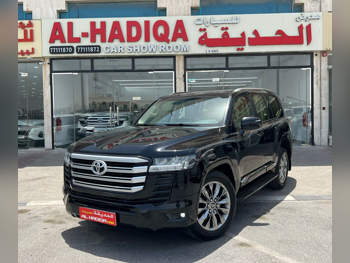 تويوتا  لاند كروزر  جي اكس ار توين توربو  2022  اوتوماتيك  113,000 كم  6 سلندر  دفع رباعي  اس يو في  أسود