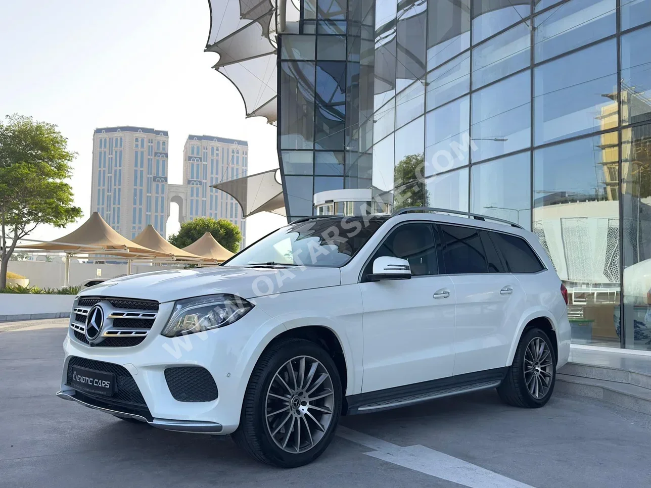 Mercedes-Benz  GLS  500  2018  Automatic  70,000 Km  8 Cylinder  Four Wheel Drive (4WD)  SUV  White