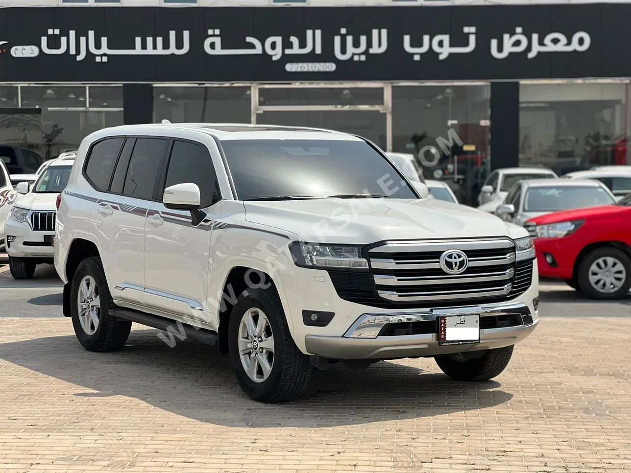 تويوتا لاند كروزر جي اكس ار توين توربو 2025 اوتوماتيك 44,000 كم 6 سلندر دفع رباعي اس يو في أبيض تحت الضمان