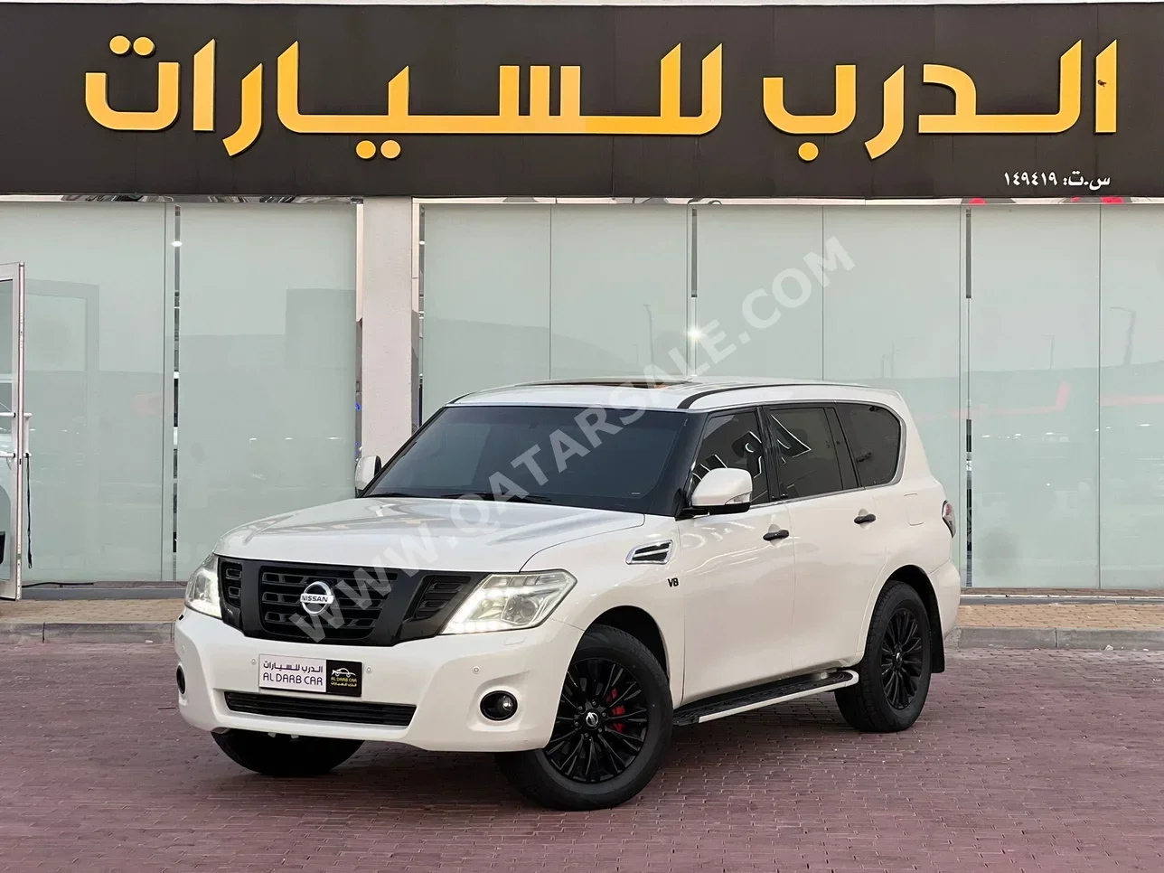 نيسان  باترول  تيتانيوم  2017  اوتوماتيك  122,000 كم  6 سلندر  دفع رباعي  اس يو في  أبيض