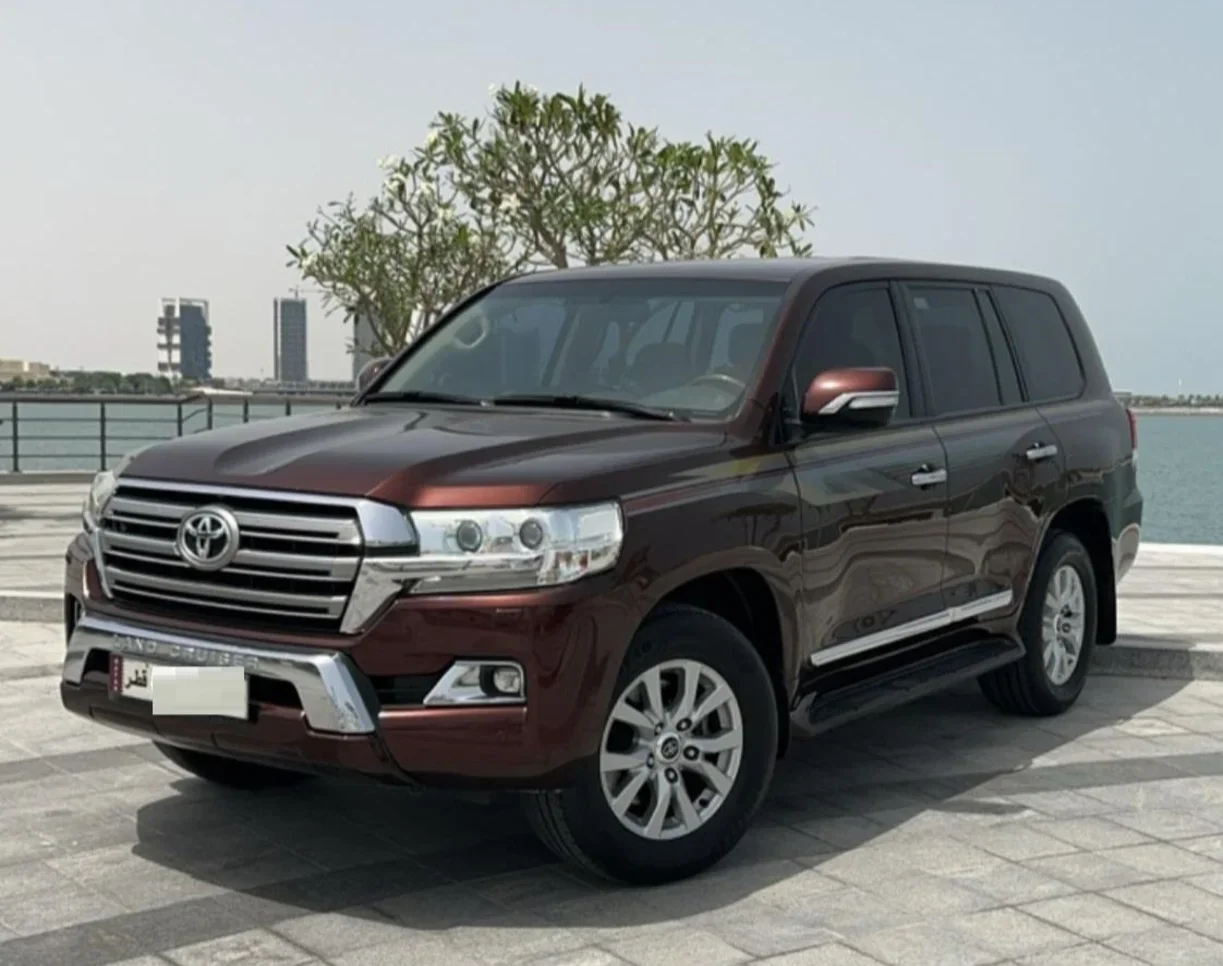 Toyota  Land Cruiser  GXR  2016  Automatic  234,000 Km  8 Cylinder  Four Wheel Drive (4WD)  SUV  Maroon