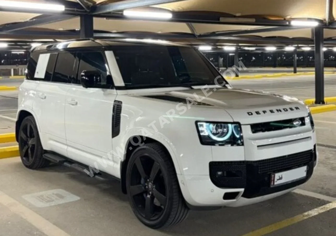 Land Rover  Defender  110 HSE  2021  Automatic  170,000 Km  6 Cylinder  Four Wheel Drive (4WD)  SUV  White