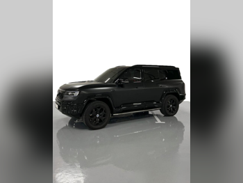 BYD  Denza  B8 Flag Ship  2026  Automatic  4,000 Km  4 Cylinder  Four Wheel Drive (4WD)  SUV  Black  With Warranty