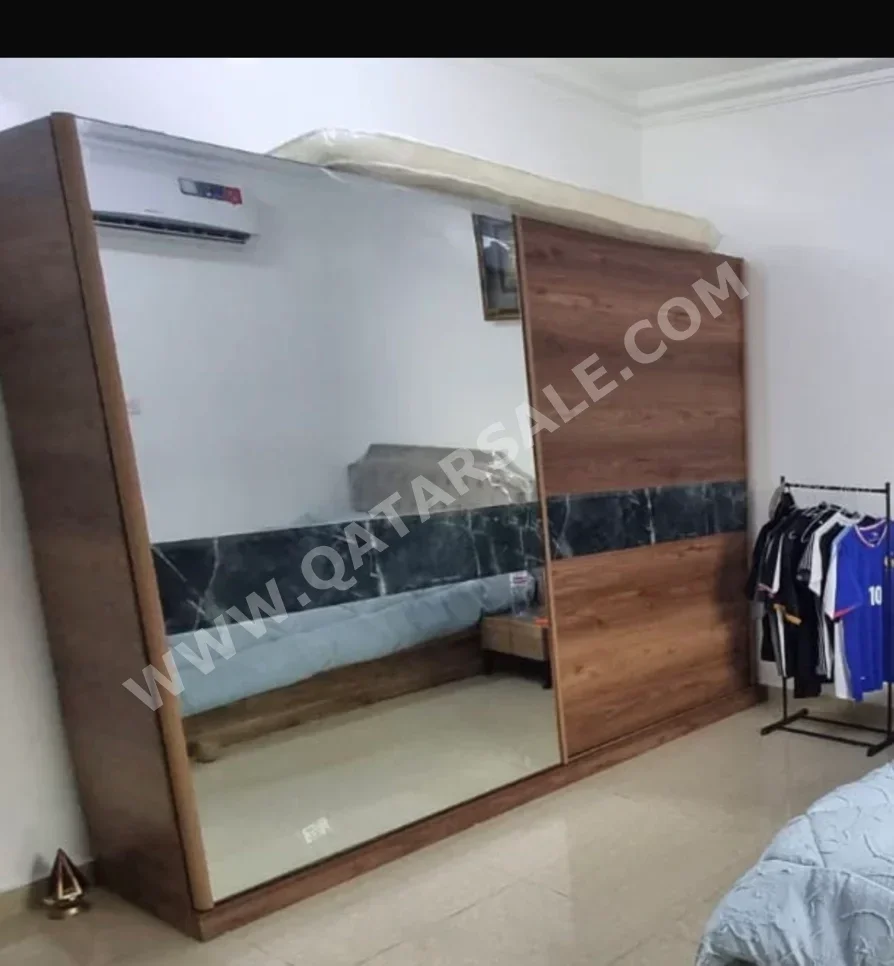 وحدات الأدراج فاين أرت  بنى