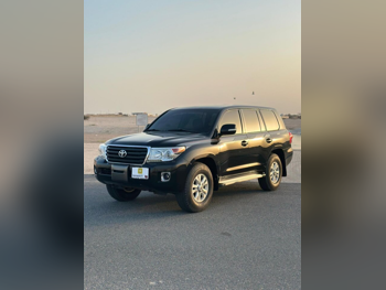 Toyota  Land Cruiser  GX  2012  Automatic  329,000 Km  6 Cylinder  Four Wheel Drive (4WD)  SUV  Black