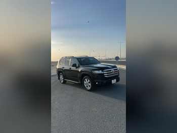 Toyota  Land Cruiser  GXR  2024  Automatic  115,000 Km  6 Cylinder  Four Wheel Drive (4WD)  SUV  Black  With Warranty