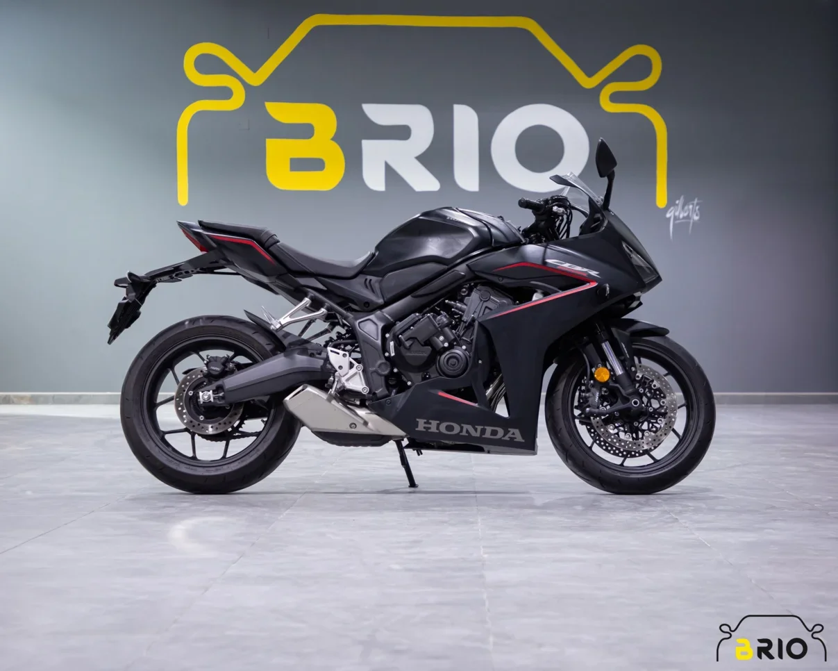 HONDA  CBR 650 -  2025 - Color Black -  Warranty