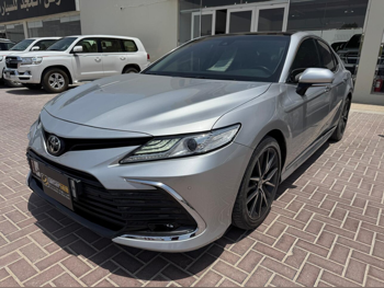 Toyota  Camry  Limited  2024  Automatic  31,000 Km  6 Cylinder  Front Wheel Drive (FWD)  Sedan  Silver  With Warranty