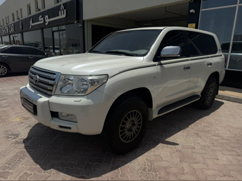 Toyota  Land Cruiser  VXR  2008  Automatic  407,000 Km  8 Cylinder  Four Wheel Drive (4WD)  SUV  White