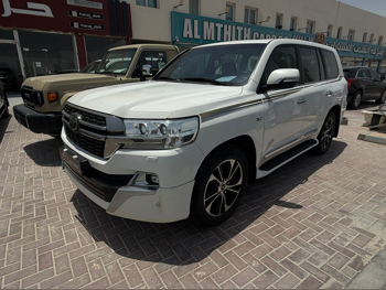 Toyota  Land Cruiser  VXR  2021  Automatic  252,000 Km  8 Cylinder  Four Wheel Drive (4WD)  SUV  White