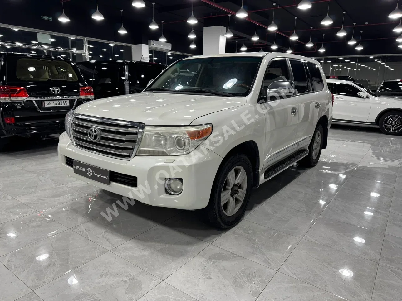 Toyota Land Cruiser GXR 2012 Automatic 400,000 Km 8 Cylinder Four Wheel Drive (4WD) SUV White