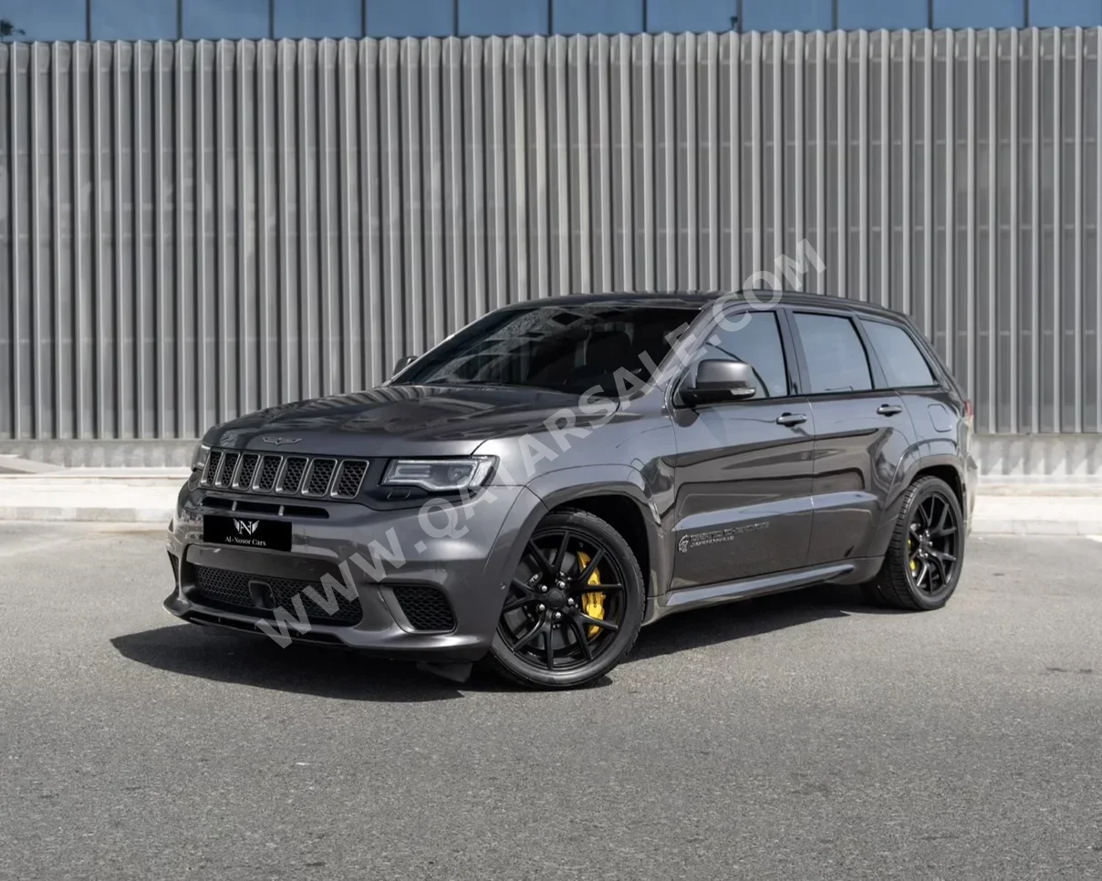 Jeep Grand Cherokee TrackHawk 2018 Automatic 15,000 Km 8 Cylinder Four Wheel Drive (4WD) SUV Gray
