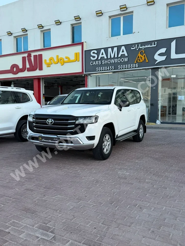 Toyota Land Cruiser GX 2022 Automatic 197,000 Km 6 Cylinder Four Wheel Drive (4WD) SUV White