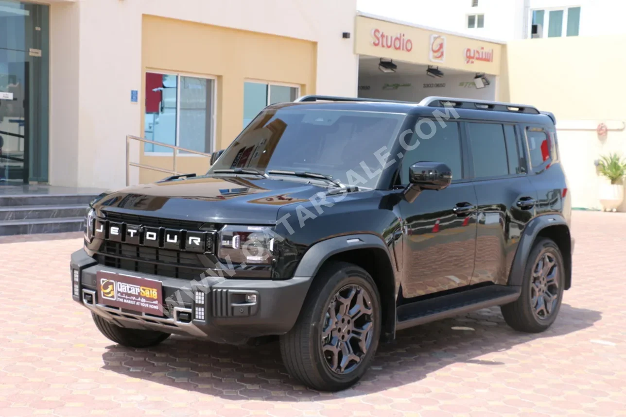 Jetour T2 Luxury Plus 2025 Automatic 22,000 Km 4 Cylinder Four Wheel Drive (4WD) SUV Black With Warranty