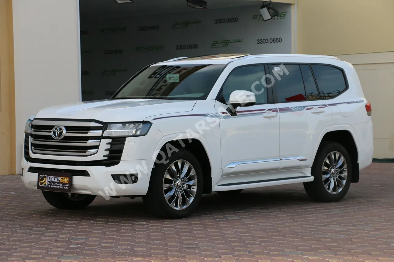Toyota Land Cruiser GXR Twin Turbo 2025 Automatic 34,000 Km 6 Cylinder Four Wheel Drive (4WD) SUV White With Warranty