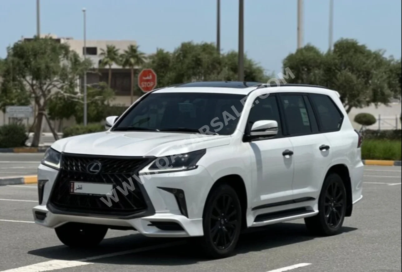 Lexus LX 570 S Black Edition 2019 Automatic 103,000 Km 8 Cylinder Four Wheel Drive (4WD) SUV White