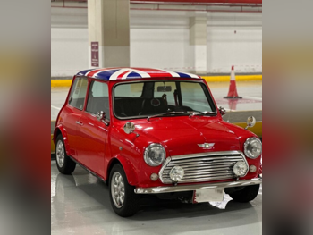 Mini  Cooper  1979  Automatic  40,000 Km  4 Cylinder  Front Wheel Drive (FWD)  Hatchback  Red  With Warranty