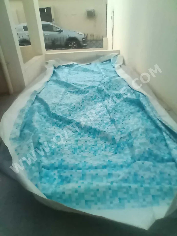 حوض سباحة - أخضر