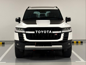 Toyota Land Cruiser GR Sport Twin Turbo 2024 Automatic 65,000 Km 6 Cylinder Four Wheel Drive (4WD) SUV White With Warranty