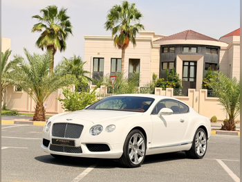 بنتلي  كونتيننتل  GT V8S  2015  اوتوماتيك  80,000 كم  8 سلندر  دفع خلفي  كوبيه \ سبورت  أبيض