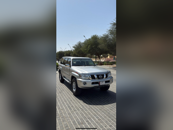 Nissan  Patrol  Safari  2017  Manual  173,000 Km  6 Cylinder  Four Wheel Drive (4WD)  SUV  Silver