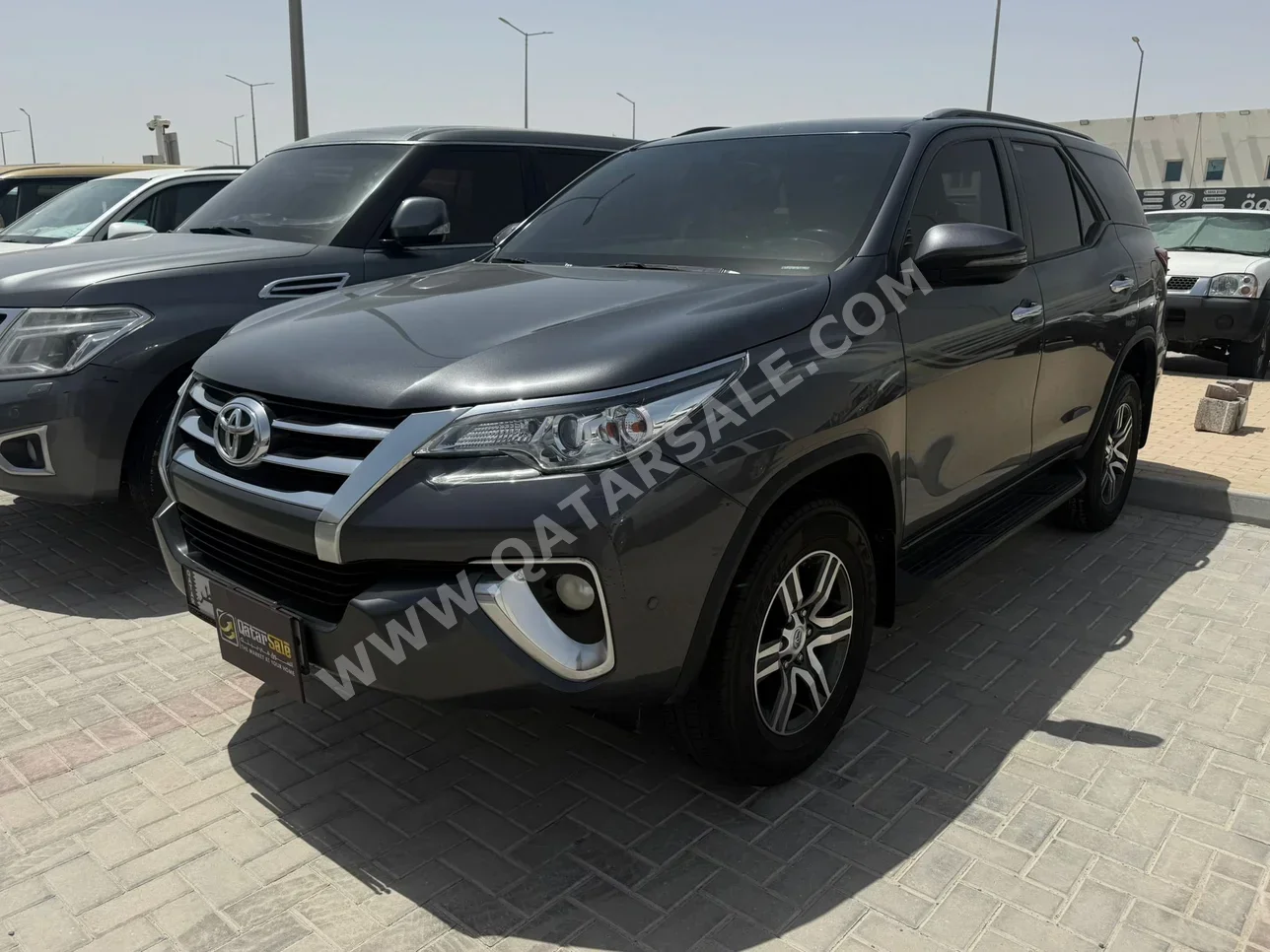 Toyota  Fortuner  2020  Automatic  115,000 Km  4 Cylinder  Four Wheel Drive (4WD)  SUV  Gray