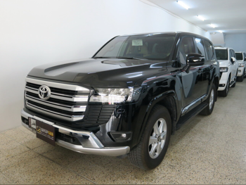 Toyota  Land Cruiser  GXR  2025  Automatic  9,000 Km  6 Cylinder  Four Wheel Drive (4WD)  SUV  Black  With Warranty