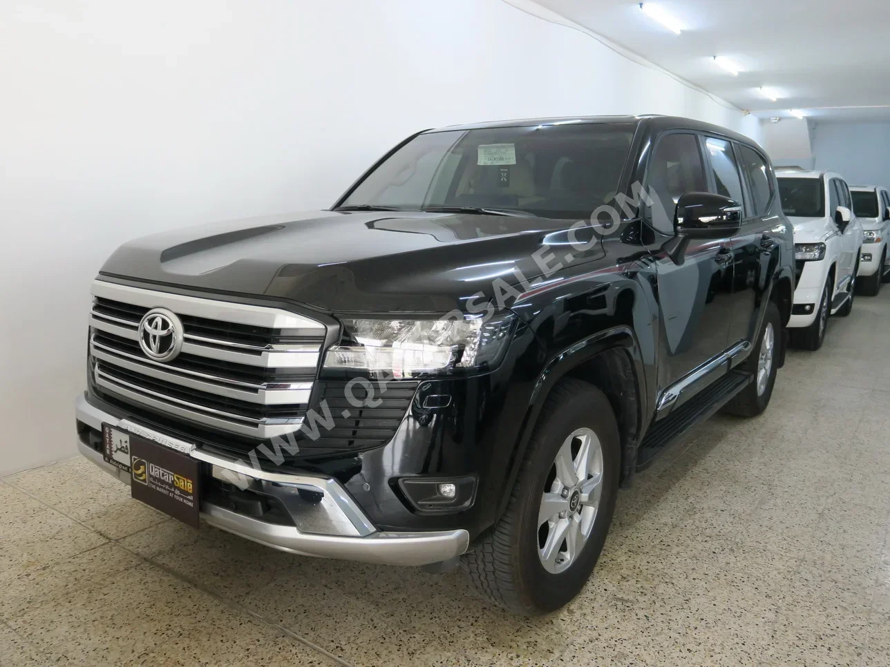 Toyota  Land Cruiser  GXR  2025  Automatic  9,000 Km  6 Cylinder  Four Wheel Drive (4WD)  SUV  Black  With Warranty