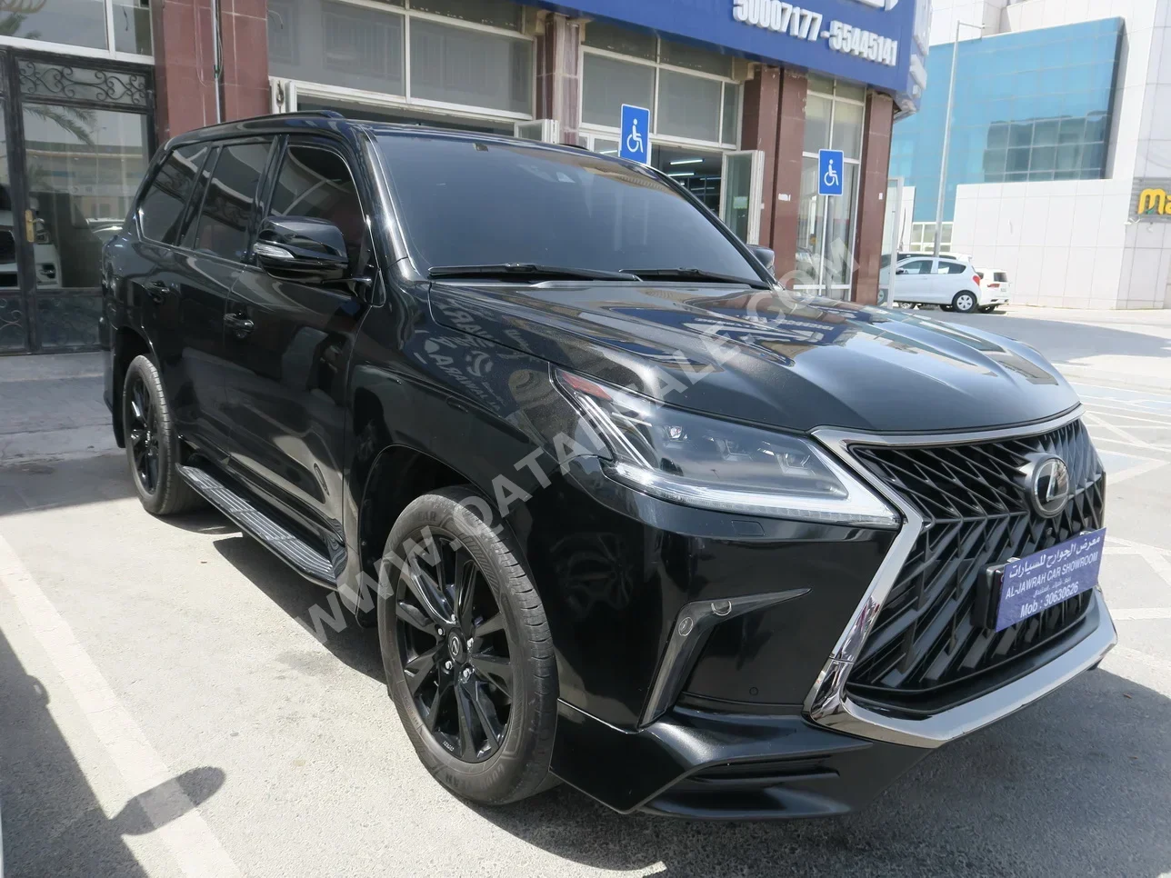 لكزس  ال اكس  570 اس بلاك ايديشن  2020  اوتوماتيك  199,000 كم  8 سلندر  دفع رباعي  اس يو في  أسود