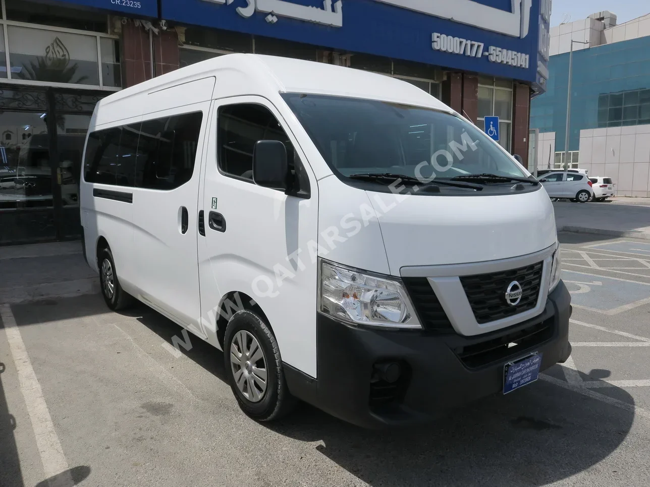 Nissan  Urvan  2022  Manual  275,000 Km  4 Cylinder  Front Wheel Drive (FWD)  Van / Bus  White