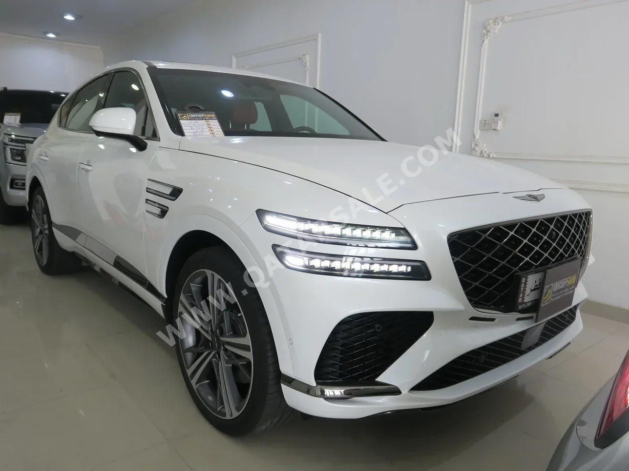 Genesis  GV 80  2025  Automatic  5,000 Km  6 Cylinder  Four Wheel Drive (4WD)  SUV  White  With Warranty