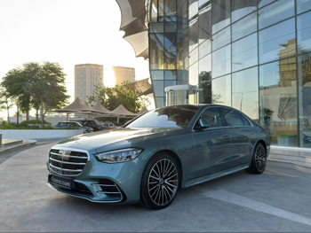 Mercedes-Benz  S-Class  500  2025  Automatic  0 Km  8 Cylinder  Four Wheel Drive (4WD)  Sedan  Light Green  With Warranty