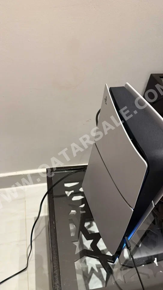 اجهزة العاب الفديو - سوني  - بلاي ستيشن 5 ديجيتل  - 825 جيجابايت