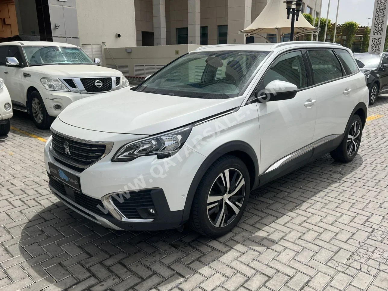 Peugeot 5008 2021 Automatic 107,000 Km 4 Cylinder Front Wheel Drive (FWD) SUV Pearl