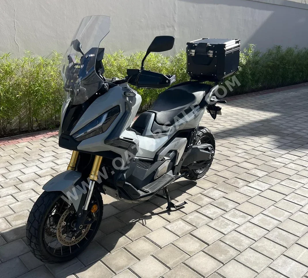 HONDA X-ADV - 2023 - Color Gray Cruiser For Sale in Qatar