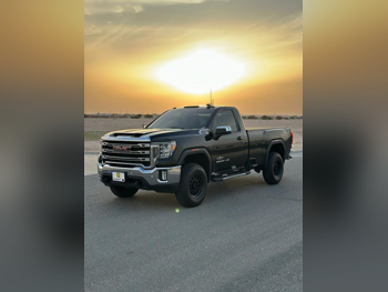 GMC  Sierra  2500 HD  2022  Automatic  62,000 Km  8 Cylinder  Four Wheel Drive (4WD)  Pick Up  Black
