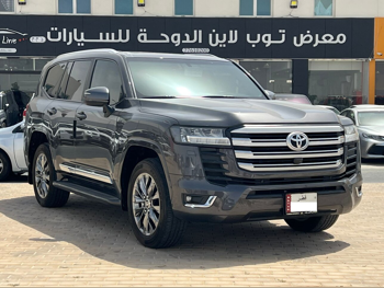 تويوتا  لاند كروزر  جي اكس ار توين توربو  2024  اوتوماتيك  25,000 كم  6 سلندر  دفع رباعي  اس يو في  رمادي  تحت الضمان